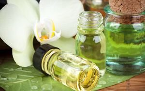 Benefits of Foot Massage With Essential Oils