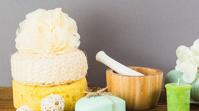 how to clean and disinfect loofah
